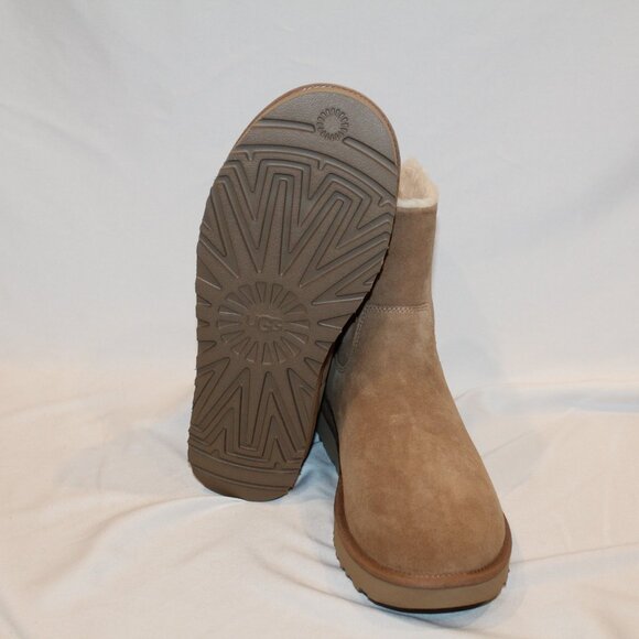 UGG WOMEN'S MINI ZIP SUEDE SHEARLING LINED ANKLE BOOTS CHESTNUT NEW - Picture 10 of 10